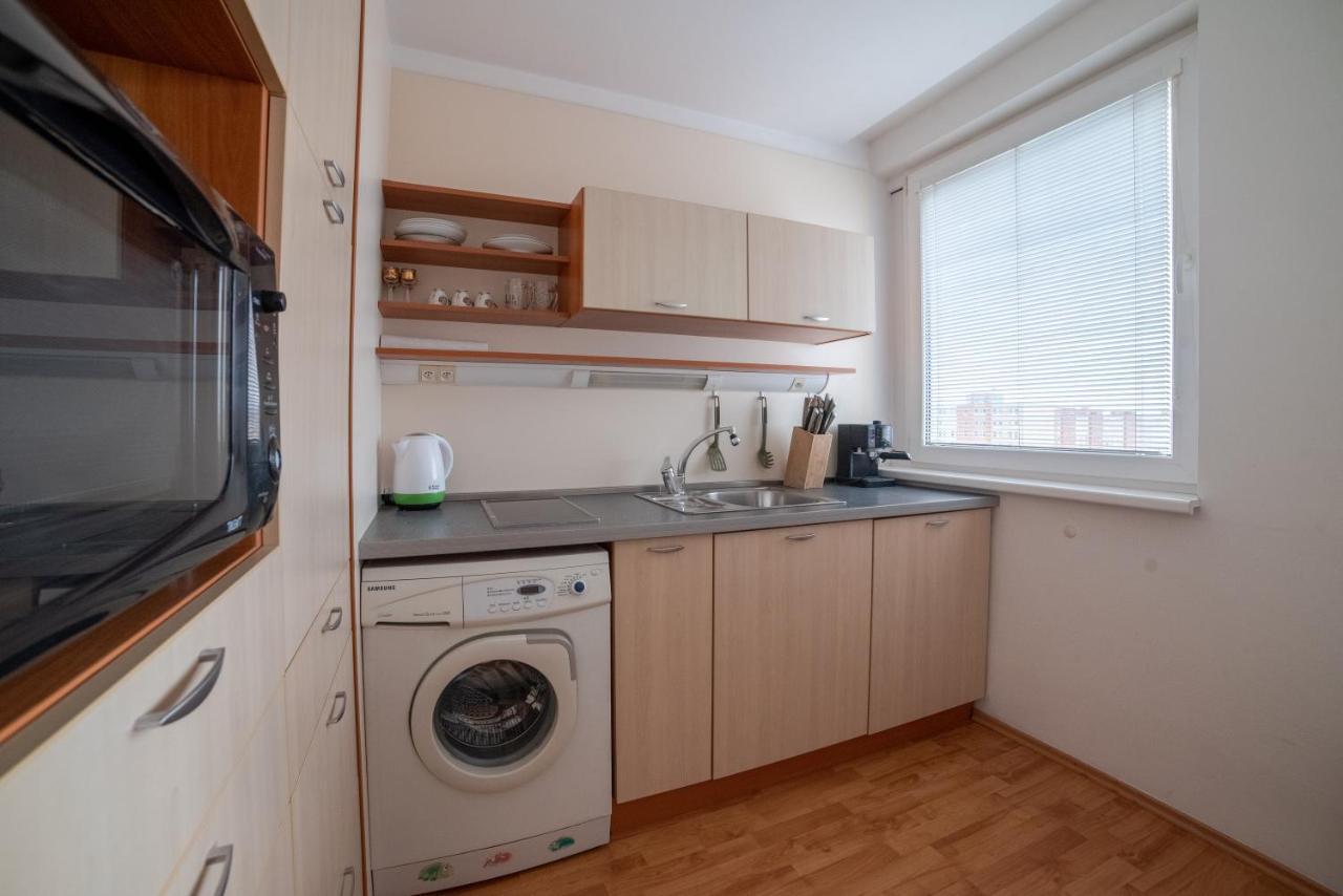 Strawberry Apartment Bratislava Exteriör bild